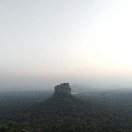 Lak View Family Resort Dambulla Esterno foto