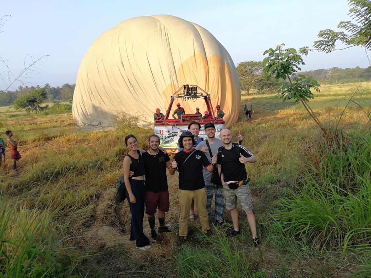 Lak View Family Resort Dambulla Esterno foto